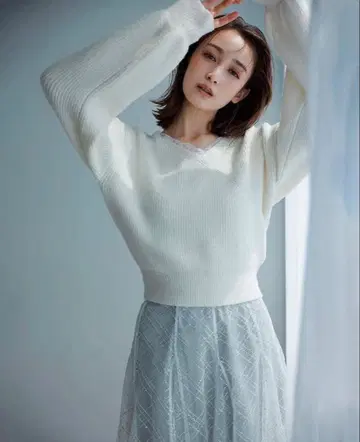 dazzlin 레이스 레이어드 오버 니트탑