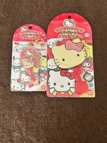 헬로키티 초콜릿 핸드미러 & 키링 세트
