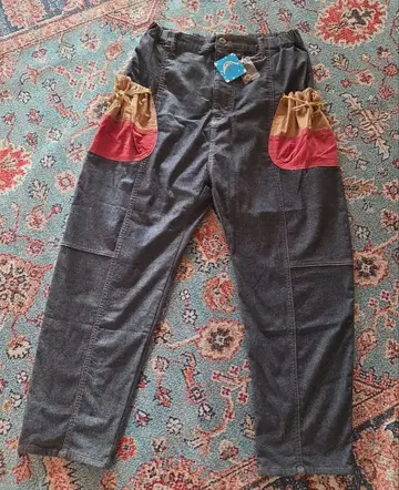 데님 캐주얼 속기모 팬츠 빨간색 포켓 부착 멋짐