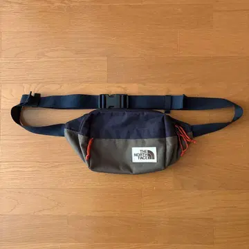 THE NORTH FACE 바디백