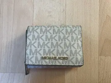 MICHAEL KORS 3단 폴더형 지갑