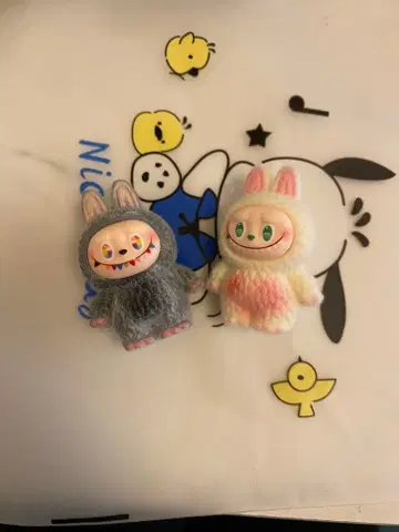 토끼와 늑대 피규어 세트