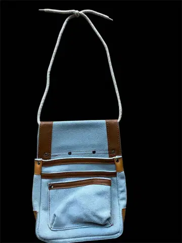 스카이블루 스웨이드 숄더백