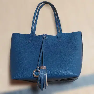 가죽풍 토트백 태슬 포함