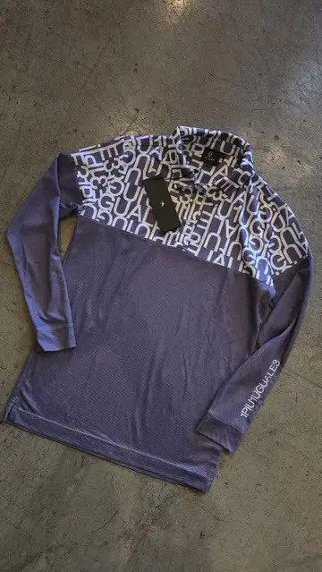 1PIU1UGUALE3 GOLF 롱 슬리브 폴로 새상품 (하자품)