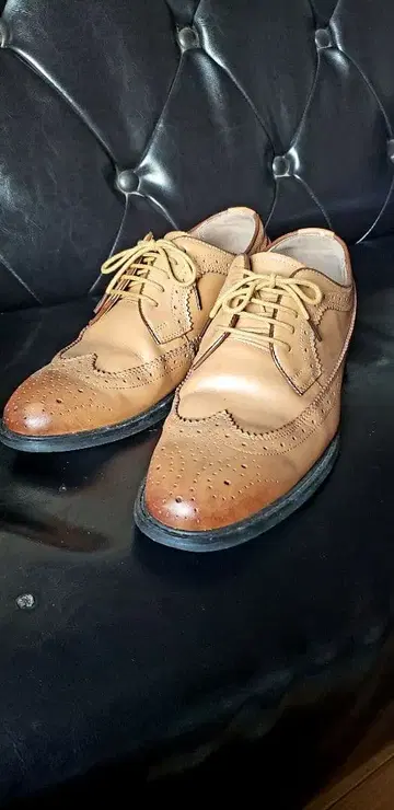 윙팁 가죽 신발 브라운