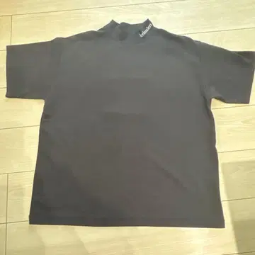 NNBWeekend 모크넥 반팔 셔츠 블랙