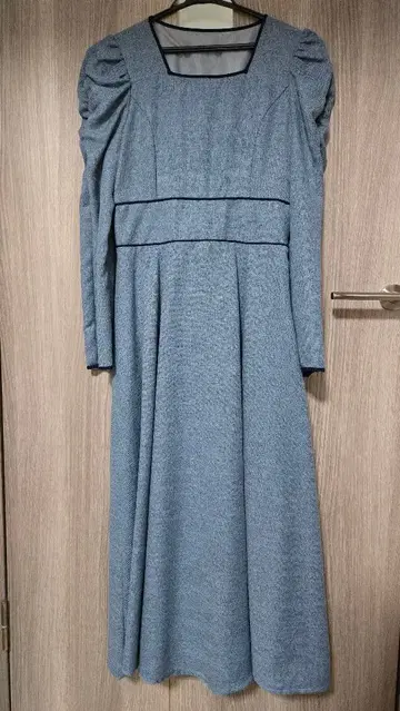 윌 셀렉션 원피스 소매 개더 배색 원피스