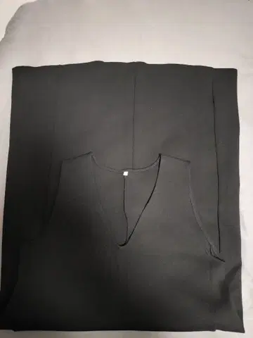 블랙 슬리브리스 A라인 원피스