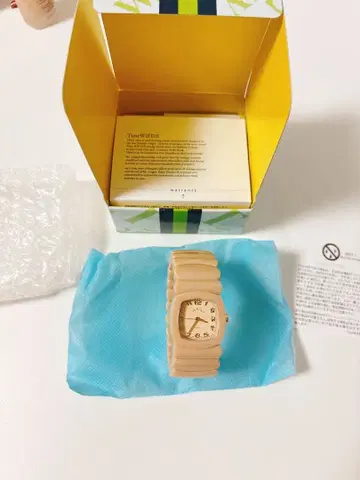 [ 새상품급 ] 타임윌텔 손목시계 베이지