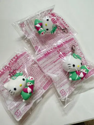 서티원 산리오 헬로키티 마스코트 스트랩 3개 세트