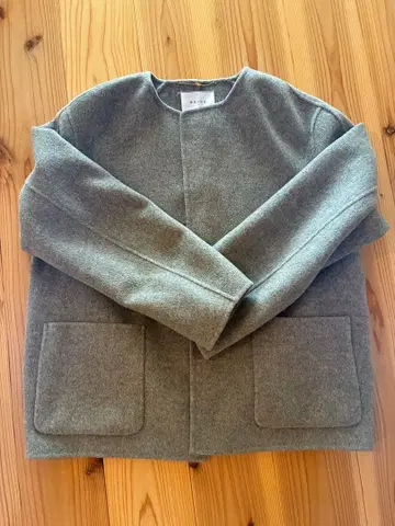 23년 AW 베이지 BUCI 숏코트 그레이