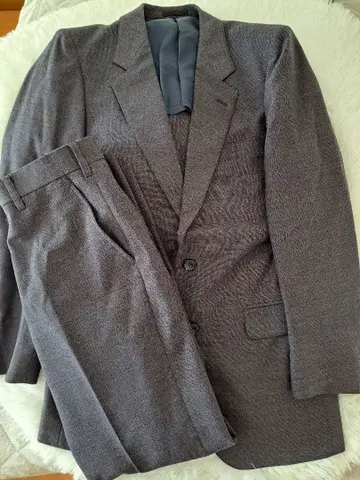 그레이 비즈니스 정장 자켓과 팬츠 세트 울 100%