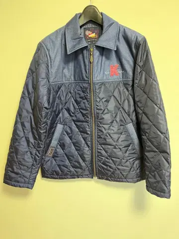 Karl Helmut 네이비 자수 퀼팅 블루종