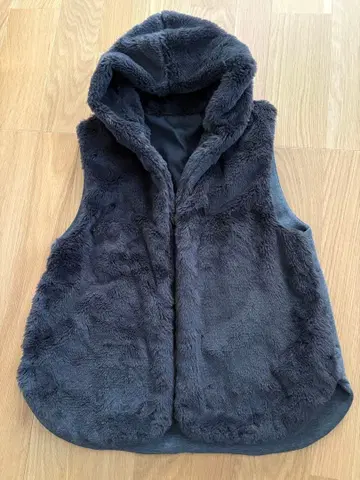 마렛멧 후드 부착 그레이 퍼 베스트