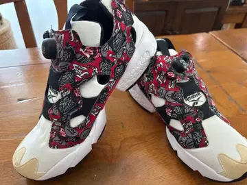 Reebok 인스타펌프 퓨리 화이트/레드/블랙 26cm