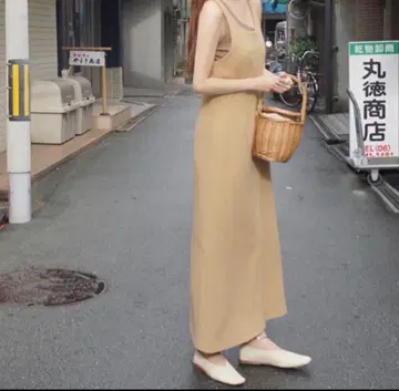 AURALEE 베이지 원피스