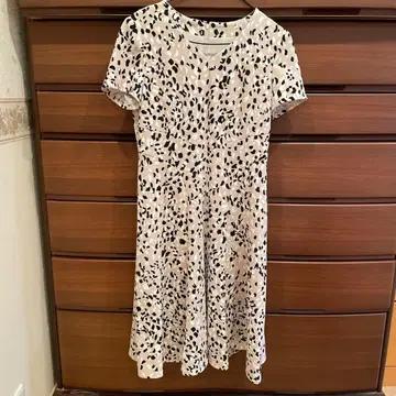 쿠 드 샹스 반팔 무릎 기장 원피스 40