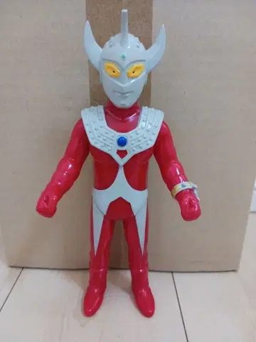 소프트 비닐 사쿠라 토이즈 울트라맨 타로