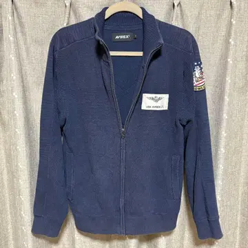 y110322 AVIREX 가디건 플리스 백 프린트 L