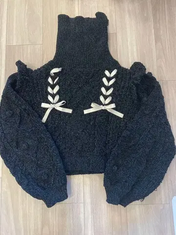 허니시나몬 블랙 니트