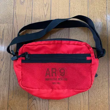 AR9 메쉬 포켓 부착 바디백 레드