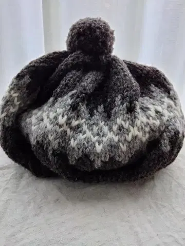 영국 스코틀랜드 Janette Murray의 니트 모자