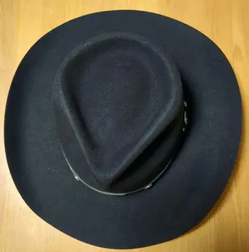 미국제 웨스턴 햇 블랙, THE ROUNDUP