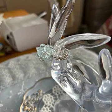 스카이블루 크리스탈풍 꽃 모티브 반지