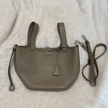 ANNE COQUINE 그레이 숄더백 앙코키네 천연 가죽