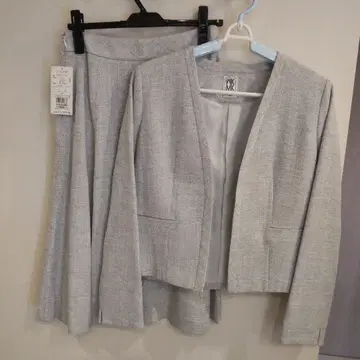 새상품급 MK 미쉘클랑 트위드 수트 셋업 라이트 그레이