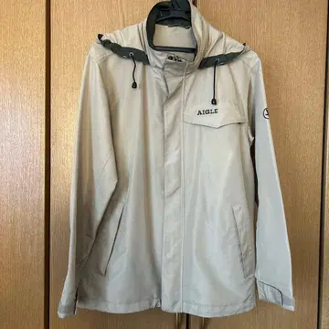 AIGLE 마운틴 후드티