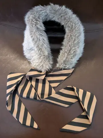 Wafflish Waffle 키즈용 퍼 탈착식 옷깃