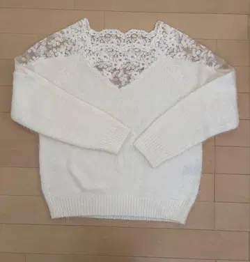 프렌치 파베 니트 스웨터