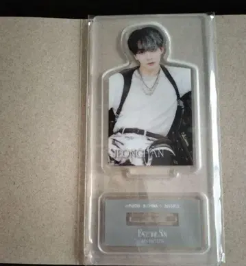 세븐틴 정한 미개봉 아크릴 스탠드 반다이 FACE THE SUN