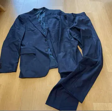 남성용 컴시즘 수트 M 사이즈