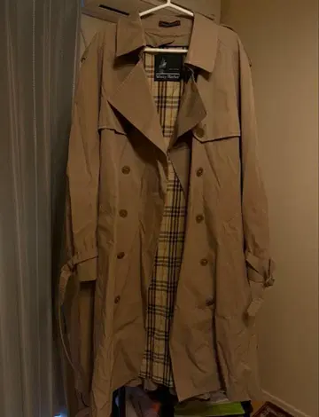 미스티 하버 베이지 트렌치코트