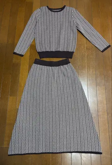 헤링본 패턴 셋업 브라운