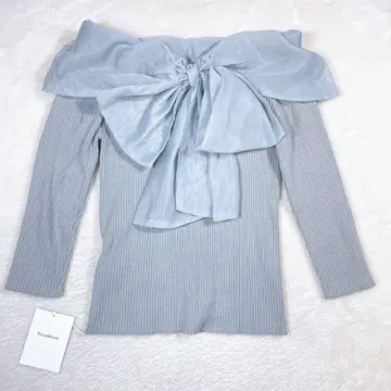 택 포함 새상품 리랜드트루 오프숄더 시어 리본 니트 7부 소매