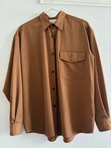 투모로우랜드 울 셔츠