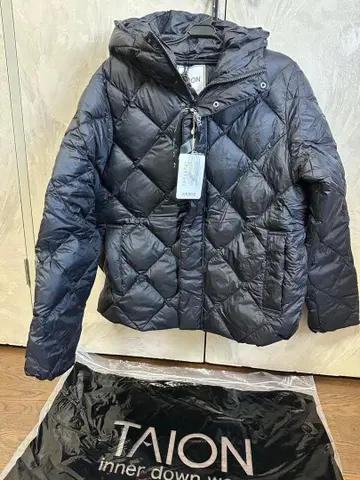 11/6 택 포함 새상품 미사용 TAION 다운 자켓 M 사이즈