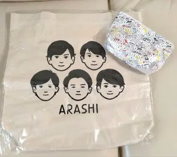 아라시를 여행하는 전시회 토트백 & 파우치 세트