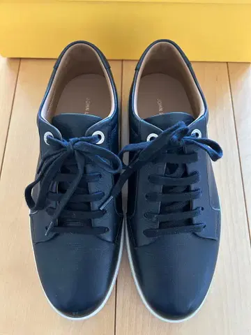 JOHN LOBB 블랙 스니커즈 6 사이즈 존 롭