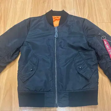 알파인더스트리 플라이트 자켓 MA-1