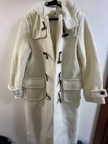 화이트 더플 코트 플리스 소재