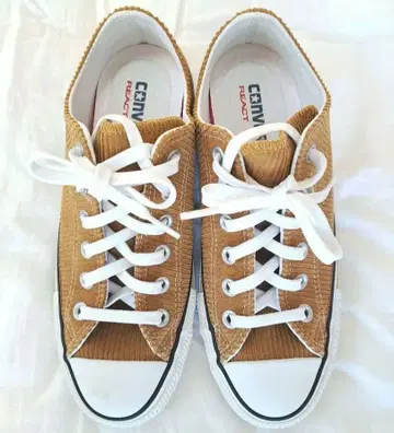 미사용 컨버스 척테일러 코듀로이 카멜(GOLD) 24cm