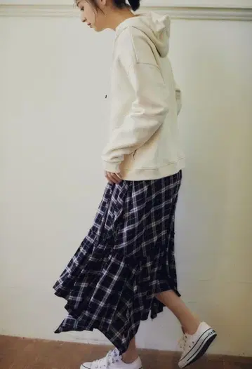 iNtimite 볼륨 체크 스커트 랜덤