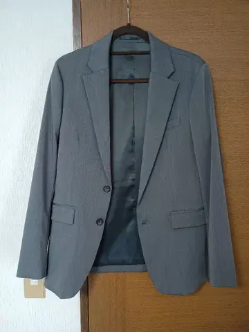 셋업 수트 그레이 퍼블릭 도쿄