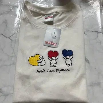 베이맥스 자수 하트 L 반팔 티셔츠