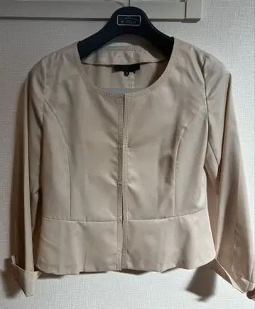 UNTITLED 언타이틀 베이지 노카라 자켓 긴팔